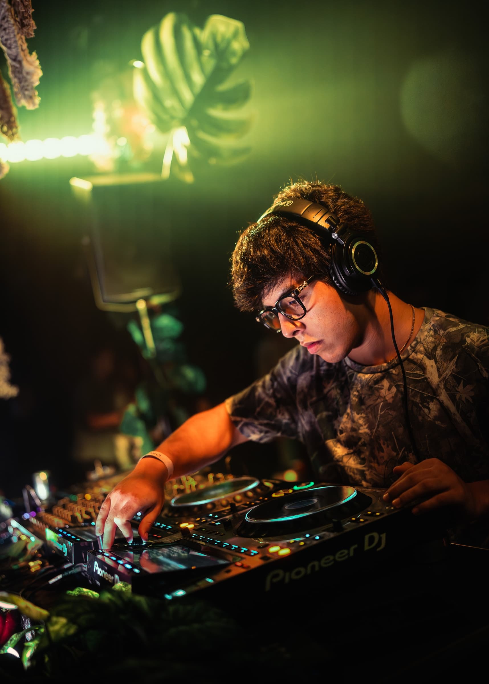 XL Nights #1 1