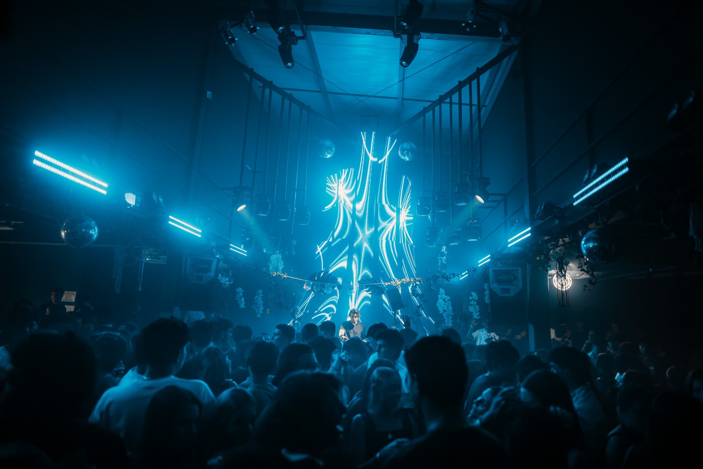 XL Nights #1 6