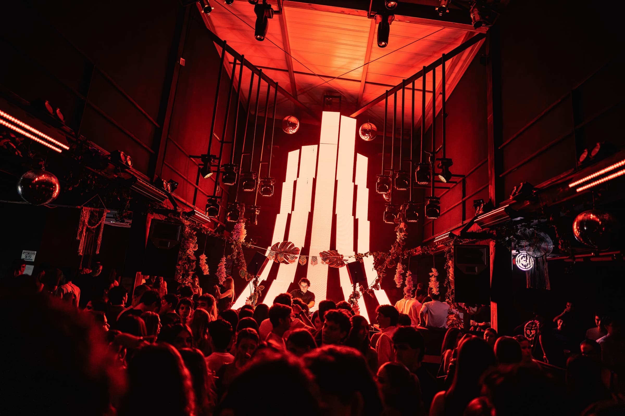 XL Nights #1 11