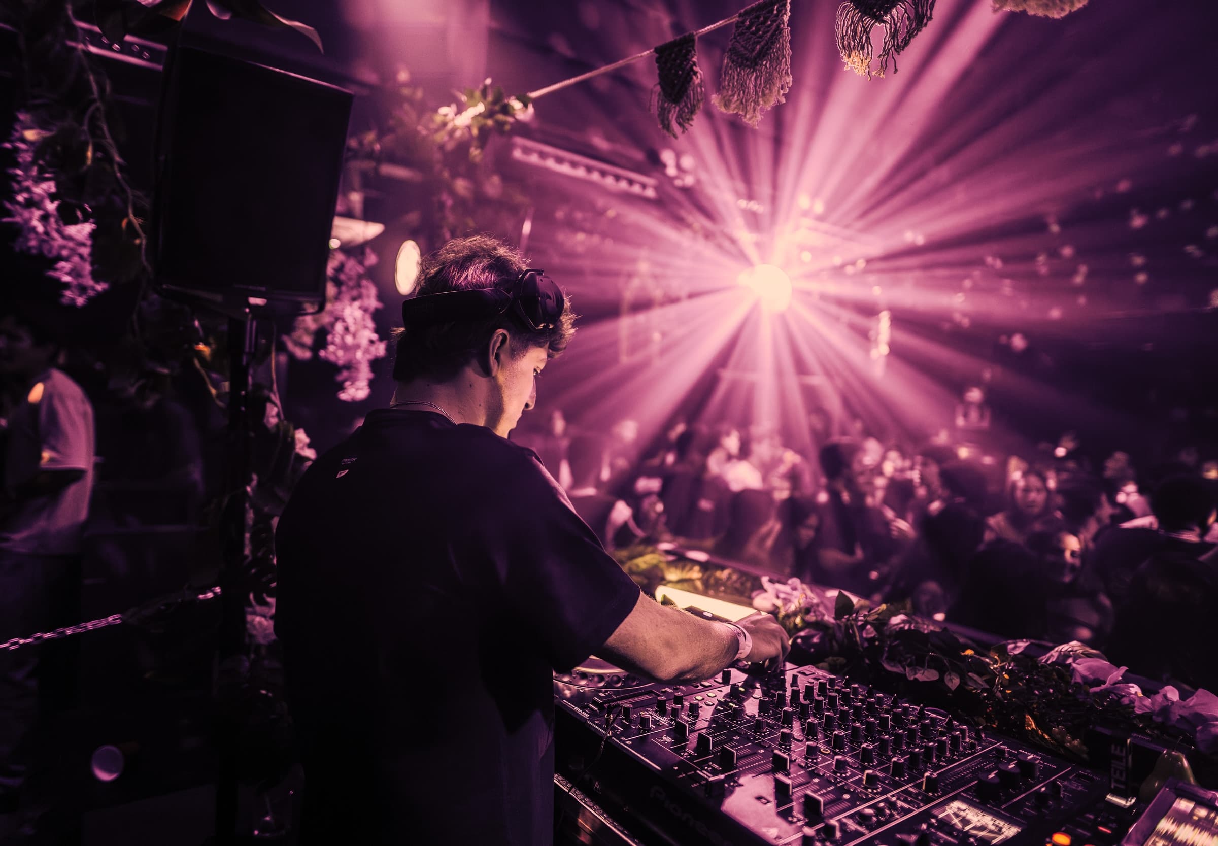 XL Nights #1 14